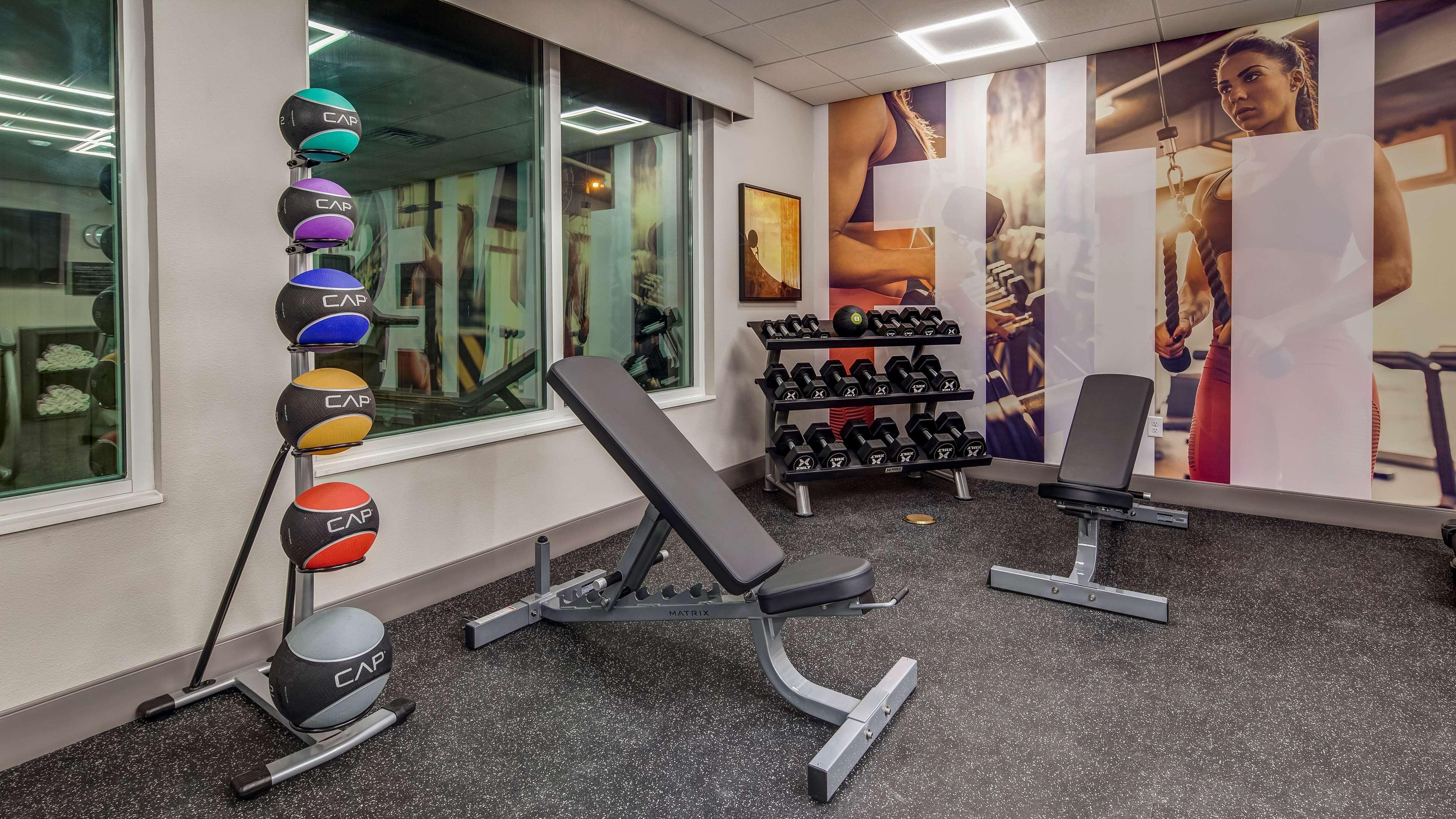 Executive Residency By Western Hotel