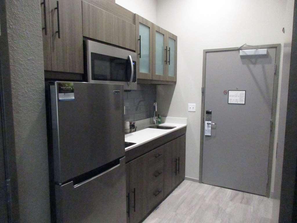 Executive Residency By Western Hotel